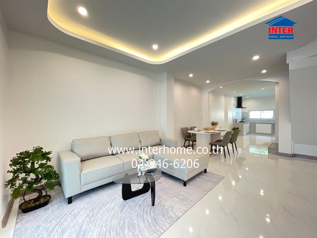 For SaleTownhomeNawamin, Ramindra : 2-storey townhouse, 27 sq m., Ranee Village 3, Soi Nawamin 135, Intersection 4-2, Nawamin Road, Bueng Kum District, Bangkok