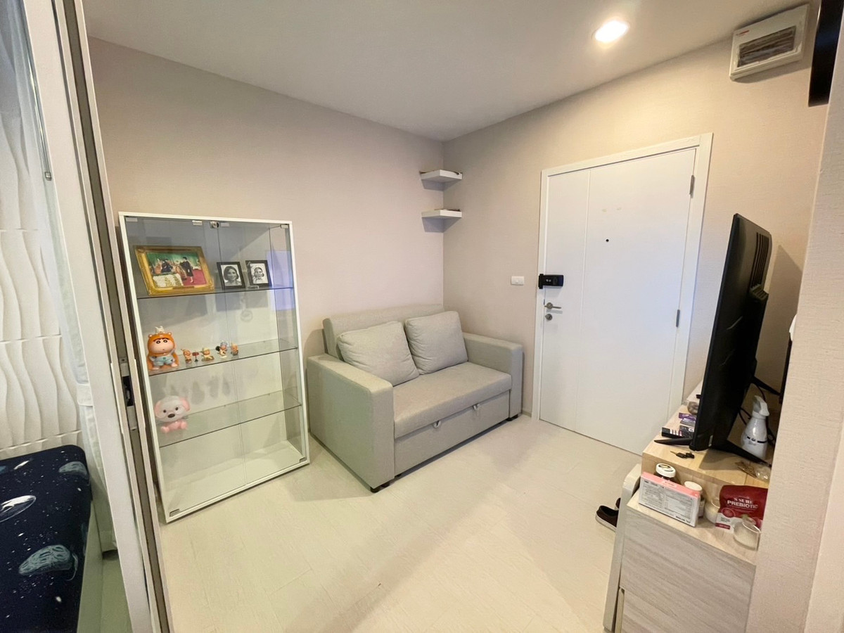 For RentCondoSamut Prakan,Samrong : ASPIRE ERAWAN condo rental, next to BTS Erawan, very beautiful room, never rented Built -in, full of all furniture chandeliers Full central / call 099-149-5164