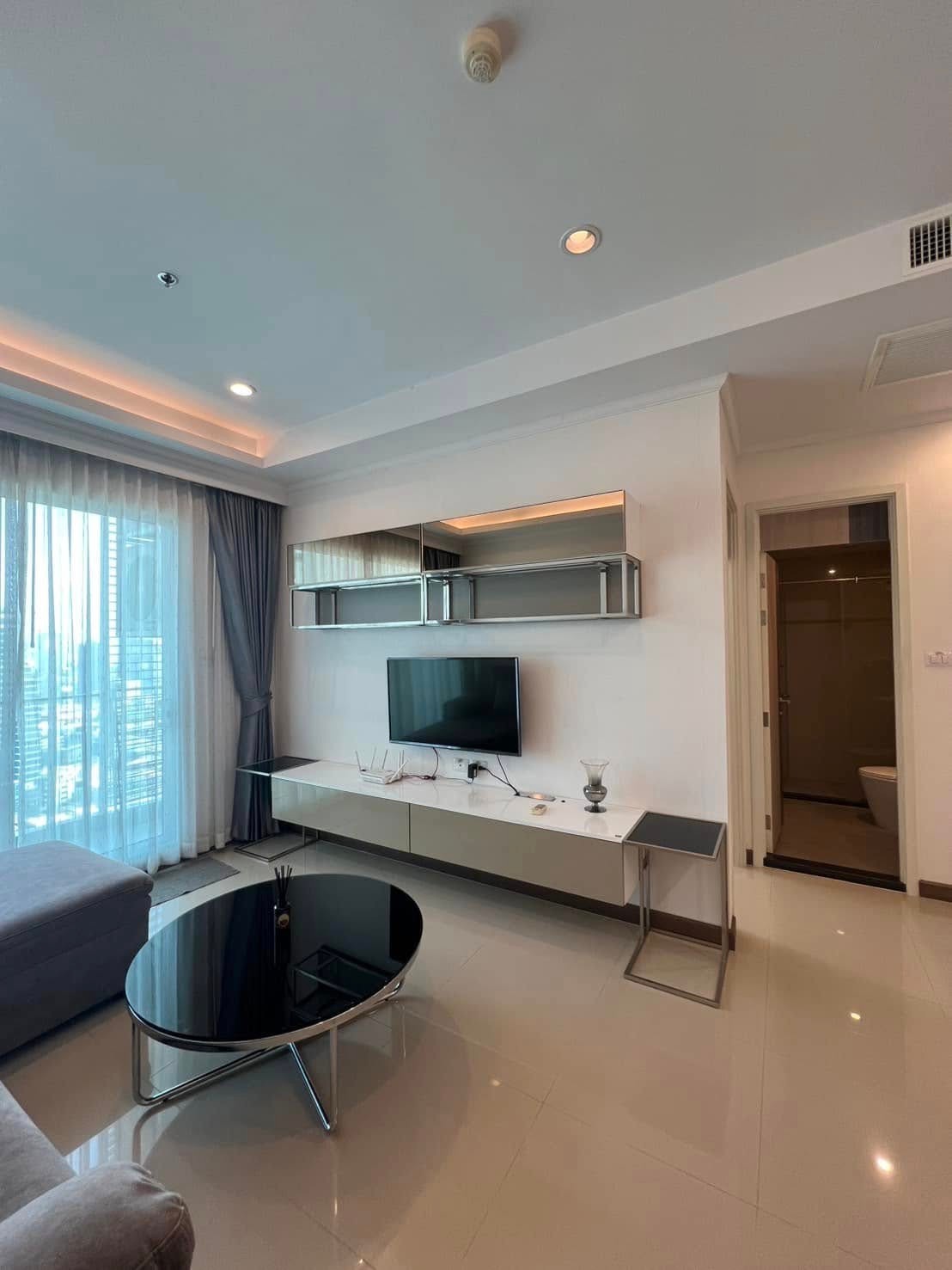 For RentCondoRatchathewi,Phayathai : 📢 Amazing price, dont miss it! Negotiable 📢Supalai Elite Phayathai 1 bedroom, 1 bathroom, 44 sq m. Rental price: only 24,000 baht/month (negotiable!) 📞 Call: 086-746-8882 (K. Cooper)