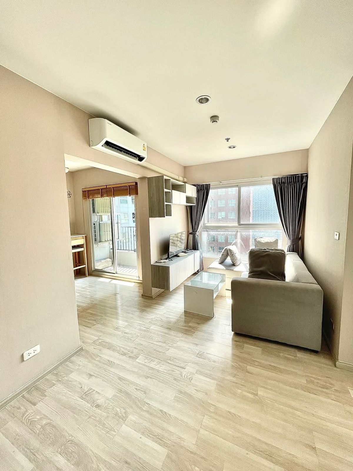For RentCondoRama9, Petchburi, RCA : ❤️ Beautiful room for rent ❤️