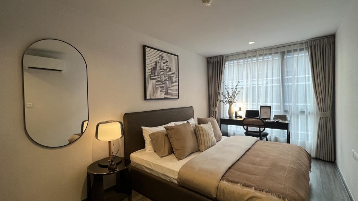 For SaleCondoSukhumvit, Asoke, Thonglor : Beautiful room, fully furnished, free built-in, 2 bedrooms, 2 parking spaces, free transfer fee, BTS Ekkamai 600 M.