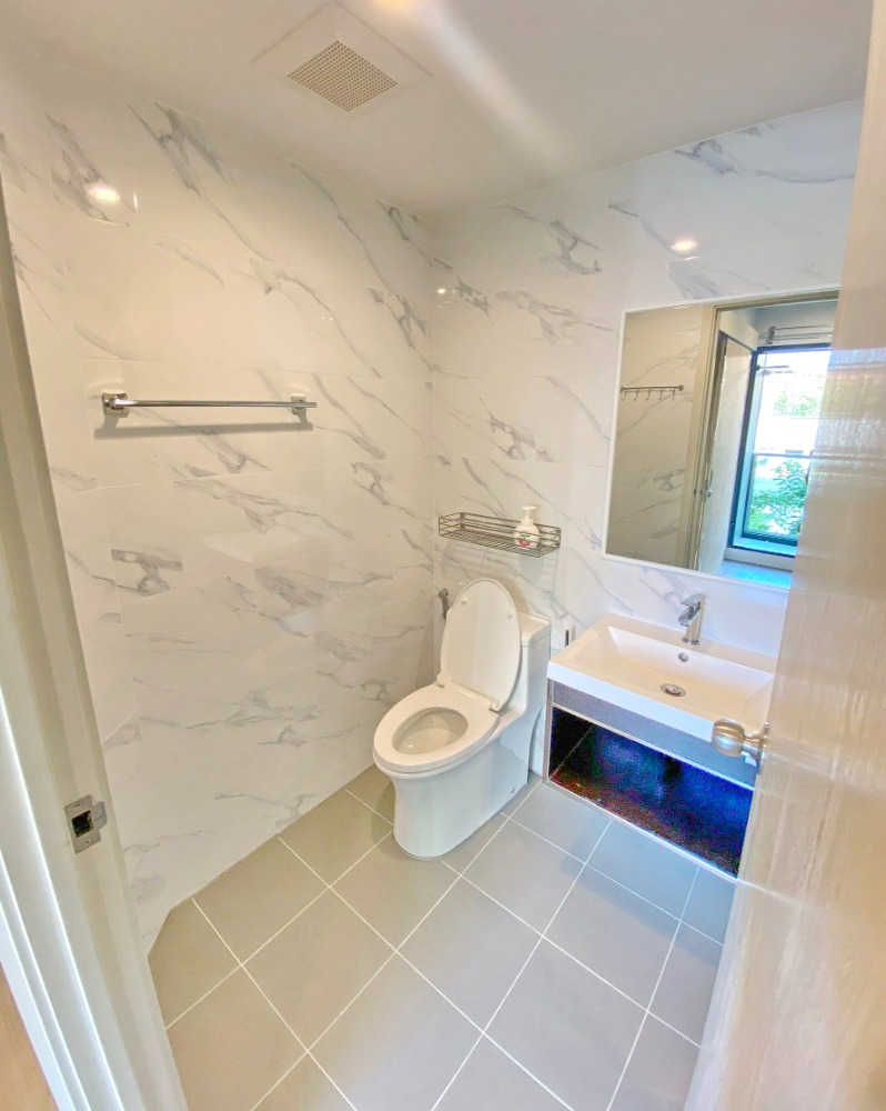 For RentCondoRatchadapisek, Huaikwang, Suttisan : 6796😊😍 For RENT, SELL For rent and sale 1 bedroom🚄near MRT Sutthisan🏢The Excel Ratchada 18 The Excel Ratchada 18🔔Area: 25.42 sq m.💲Rent: 16,000฿💲Sell: 3,200,000฿📞O99-5919653,065-9423251✅LineID:@sureresidence