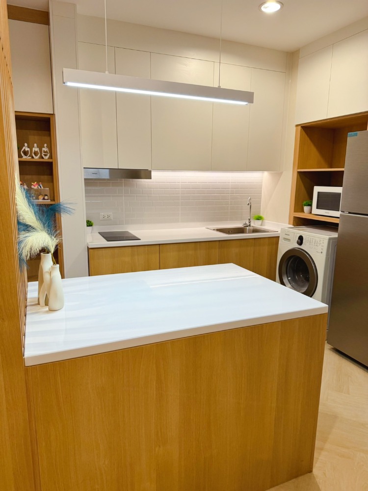 For SaleCondoLadprao, Central Ladprao : Urgent sale! 🔥 Life@Ladprao 18🔥 Condo in a great location, very beautiful room, newly renovated, 2 large bedrooms, dont miss it!