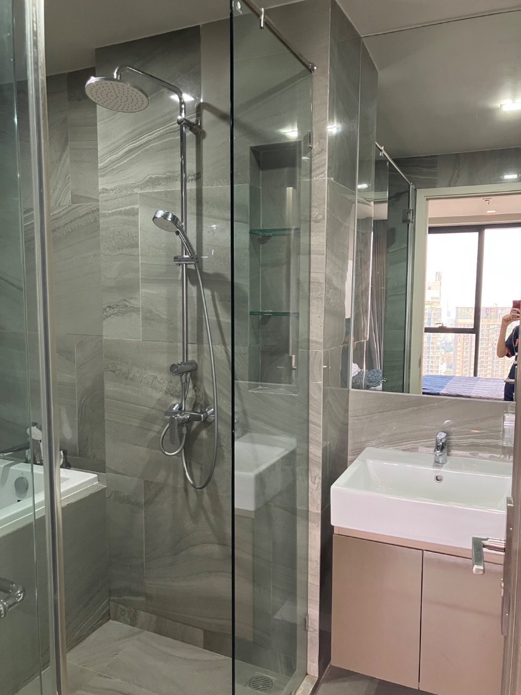 For RentCondoSukhumvit, Asoke, Thonglor : Condo for rent: Ideo Q Sukhumvit 36, fully furnished condo, ready to move in, close to BTS Thonglor!!