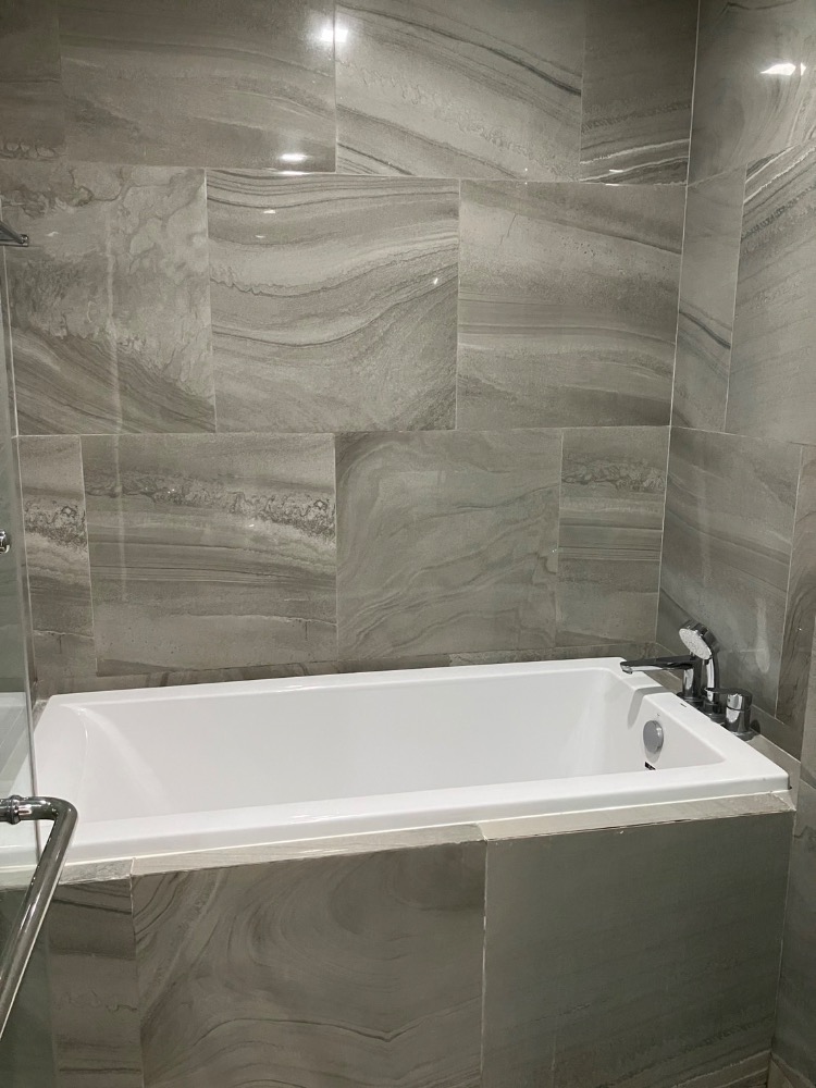 For RentCondoSukhumvit, Asoke, Thonglor : Condo for rent: Ideo Q Sukhumvit 36, fully furnished condo, ready to move in, close to BTS Thonglor!!