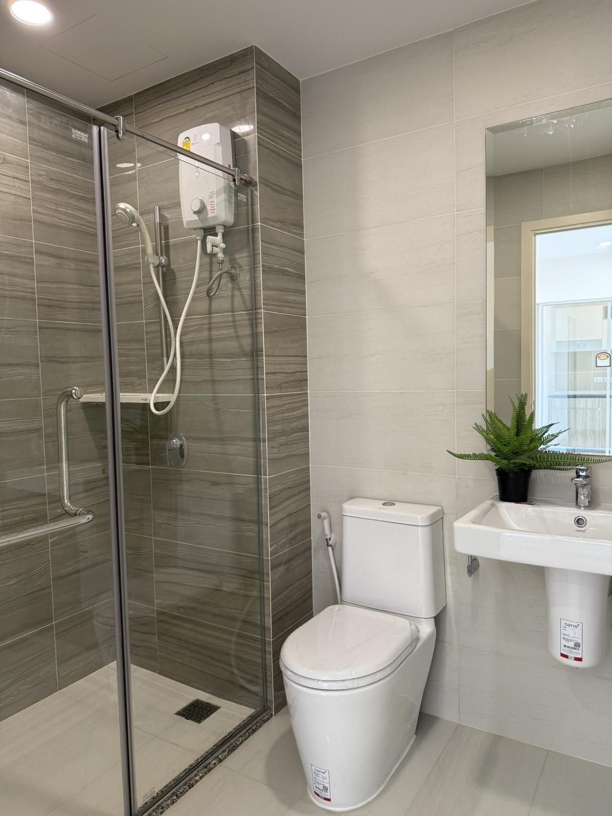 For SaleCondoSamut Prakan,Samrong : Urgent sale! Condo Supalai Veranda Sukhumvit 117 (Supalai Veranda Sukhumvit 117) size 35 sq m. Type wide front room, rare location ⛔️