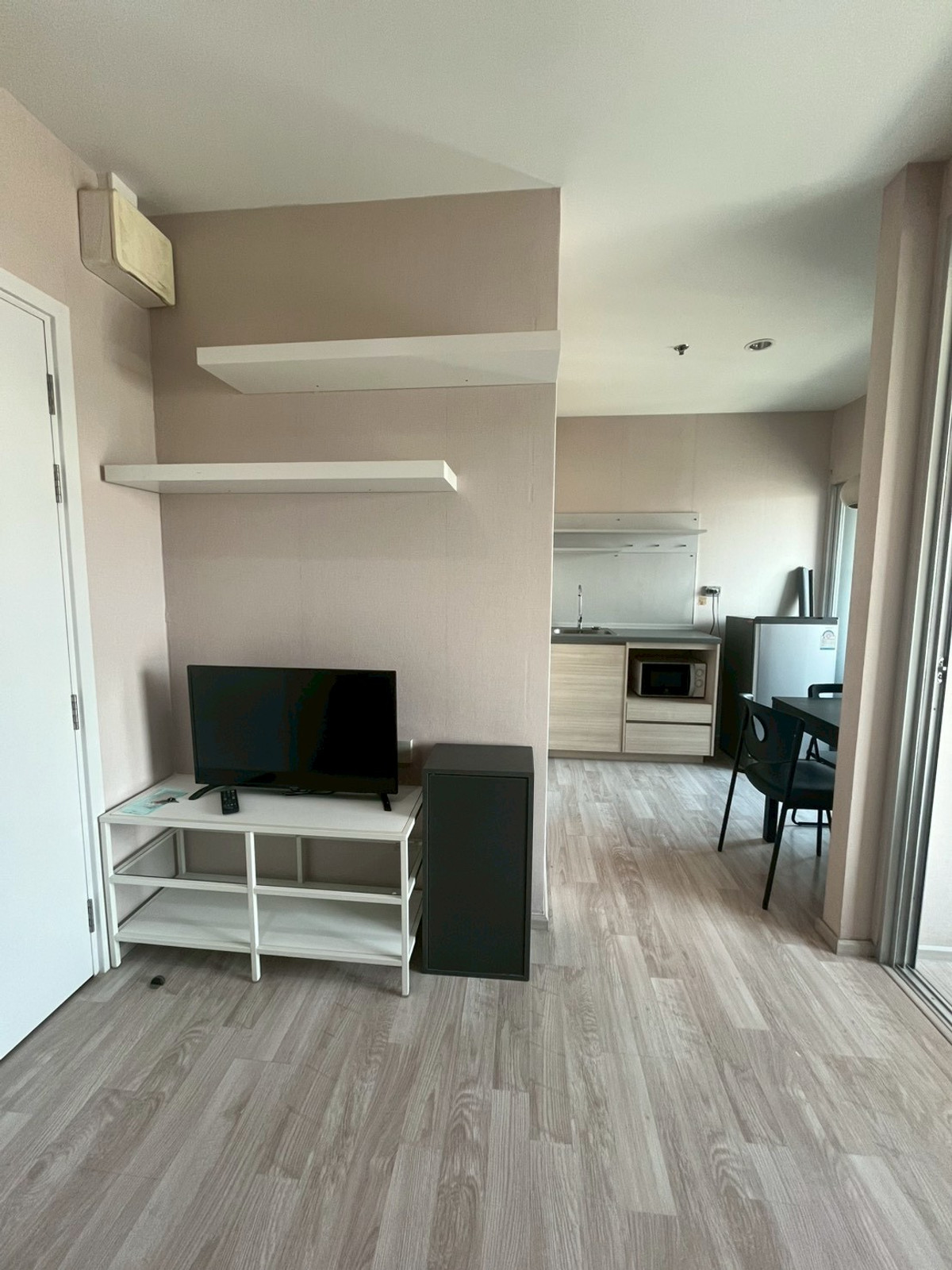 For RentCondoRama9, Petchburi, RCA : ❤️ Beautiful room for rent ❤️