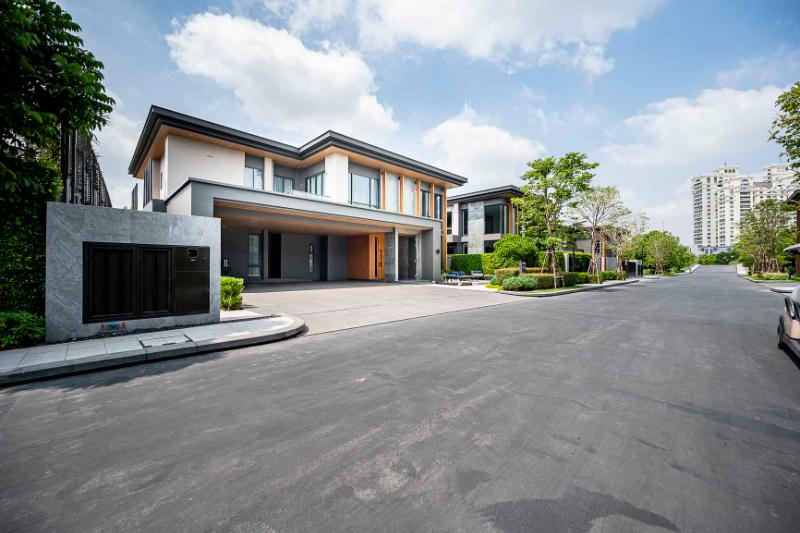 ขายบ้านพัฒนาการ ศรีนครินทร์ : ขายบ้านเดี่ยว ศิรนินทร์ เรสซิเดนเซส พัฒนาการ-Siraninn Residences Pattanakarn 4 ห้องนอน พื้นที่ใช้สอย 551 ตรม.