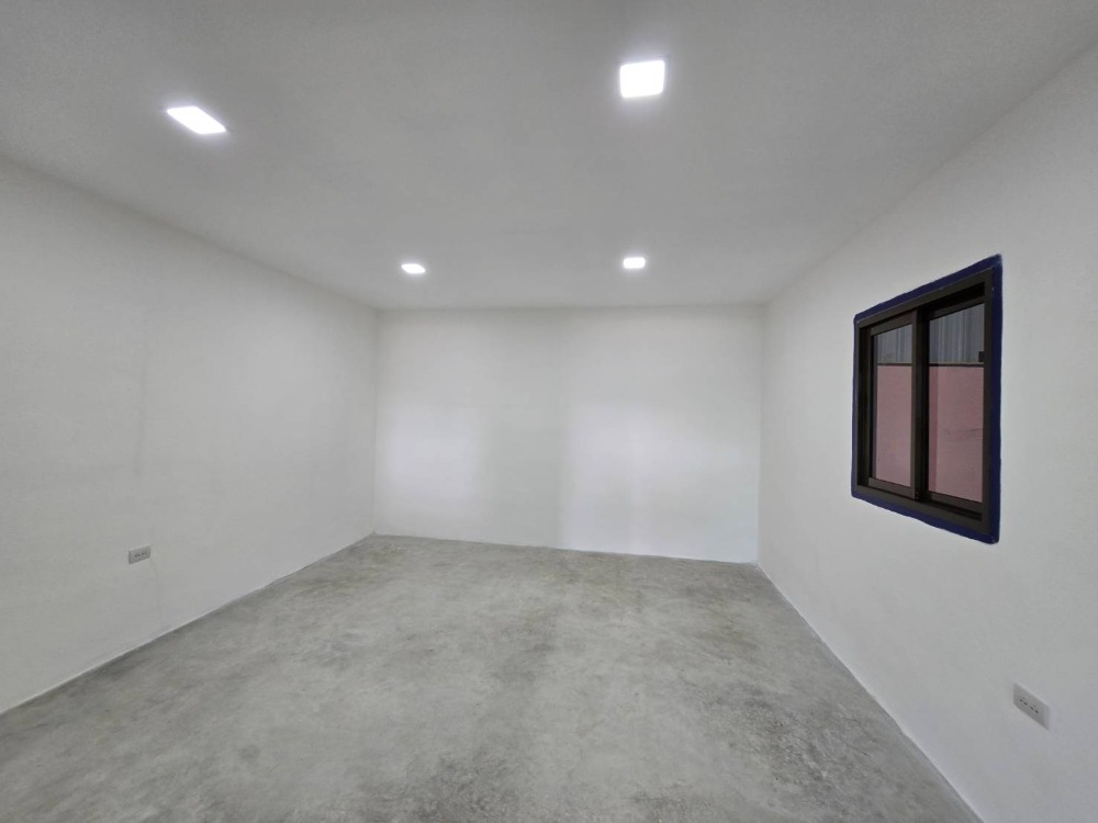 ให้เช่าโกดังพระราม 5 ราชพฤกษ์ บางกรวย : โกดังให้เช่า 200 ตร.ม. พร้อมออฟฟิศ ทำเลดี ย่านราชพฤกษ์-วงเวียนพระราม 5 บางกรวย นนทบุรี