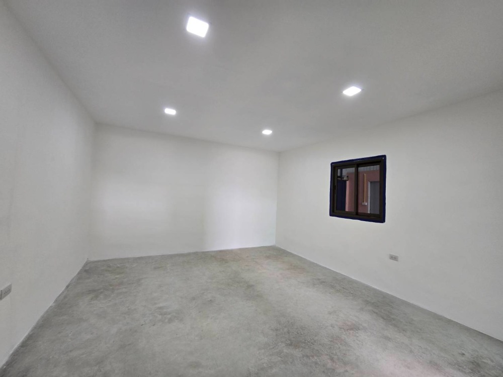 ให้เช่าโกดังพระราม 5 ราชพฤกษ์ บางกรวย : โกดังให้เช่า 200 ตร.ม. พร้อมออฟฟิศ ทำเลดี ย่านราชพฤกษ์-วงเวียนพระราม 5 บางกรวย นนทบุรี