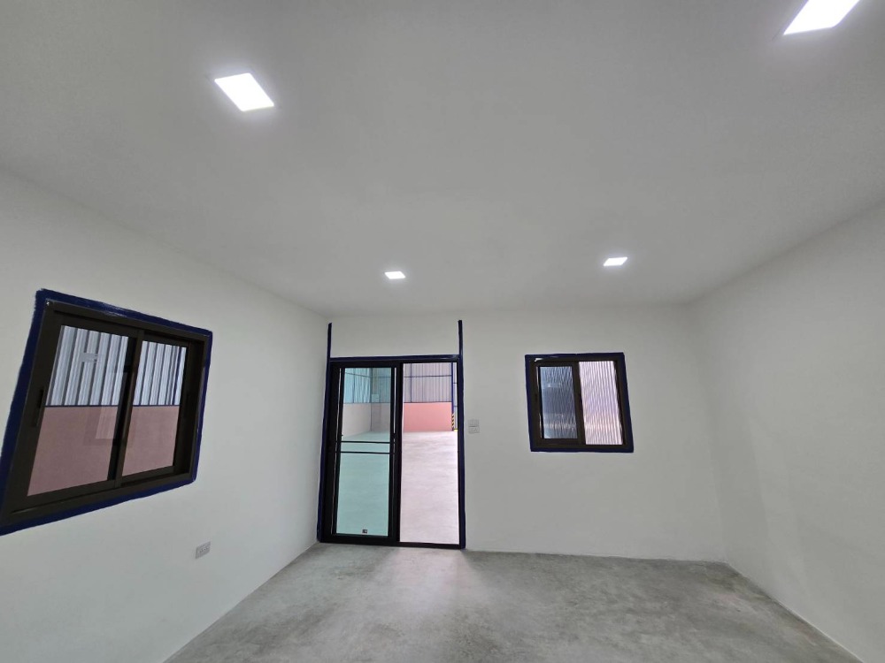 ให้เช่าโกดังพระราม 5 ราชพฤกษ์ บางกรวย : โกดังให้เช่า 200 ตร.ม. พร้อมออฟฟิศ ทำเลดี ย่านราชพฤกษ์-วงเวียนพระราม 5 บางกรวย นนทบุรี