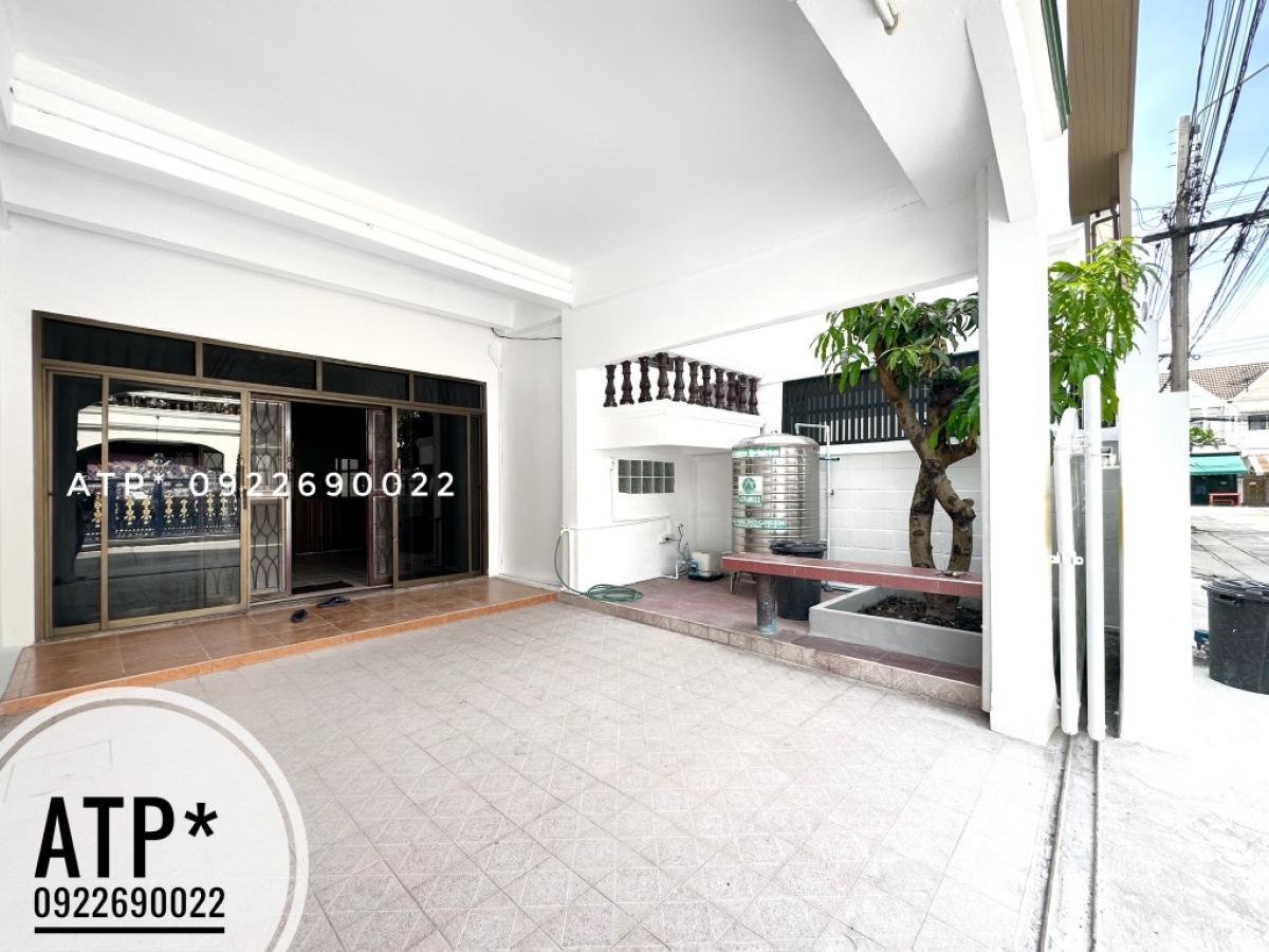 For RentTownhomeRamkhamhaeng, Hua Mak : **RENT** Townhouse near ABAC Ramkhamhaeng Huamak 27sqw/2FL/3BR/3BH/4AC/1Parking