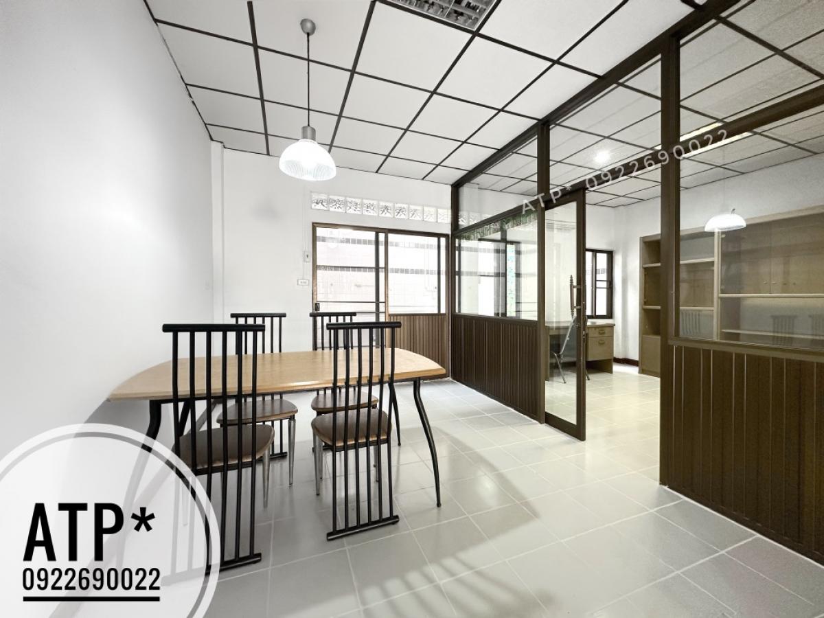 For RentTownhomeRamkhamhaeng, Hua Mak : **RENT** Townhouse near ABAC Ramkhamhaeng Huamak 27sqw/2FL/3BR/3BH/4AC/1Parking