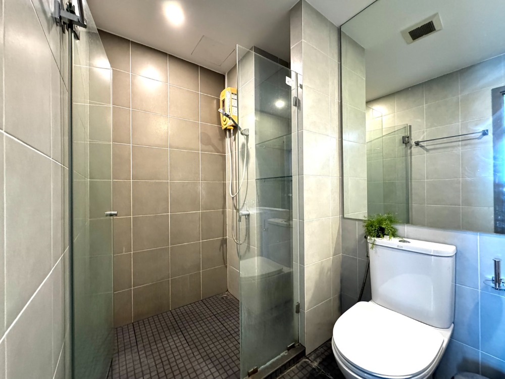 For RentCondoBangna, Bearing, Lasalle : For Rent IDEO O2 BANGNA River View bts Bangna 300m. near Bitec Bangna**LINE OA: @751paggb / TEL: 0863649888