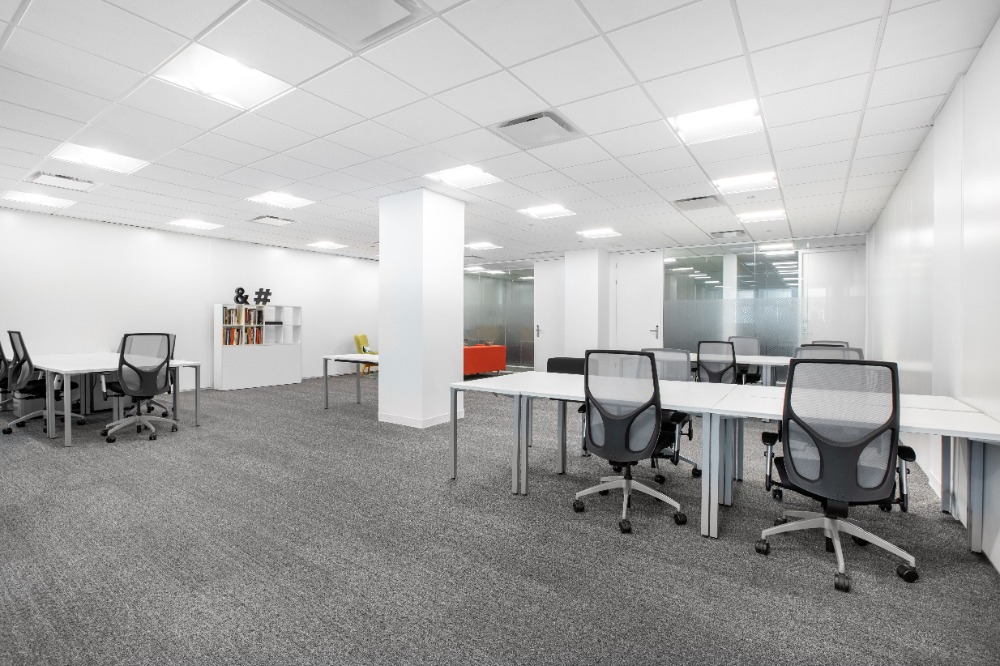 ให้เช่าสยาม จุฬา สามย่าน : Professional office space in Spaces Chamchuri Square on fully flexible terms