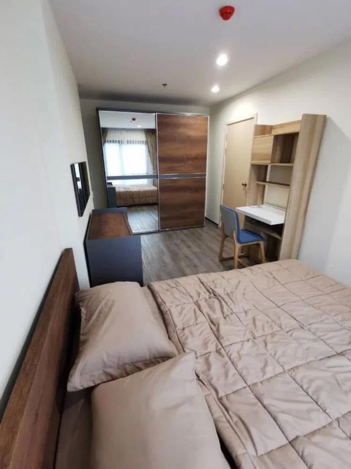 For RentCondoPattanakan, Srinakarin : For rent Rich Park @ Triple Station, 10th floor, size 35 sq m., price 14,000 baht, ready to move in📌