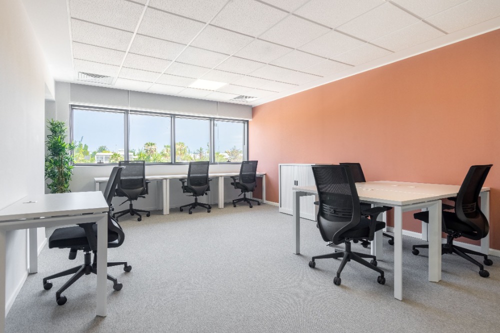 For RentChiang Mai : Tailor-made dream offices for 5 persons in Spaces The OfficePlus
