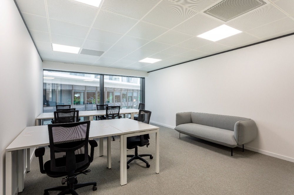 For RentChiang Mai : Fully serviced open plan office space for you and your team in Spaces The OfficePlus