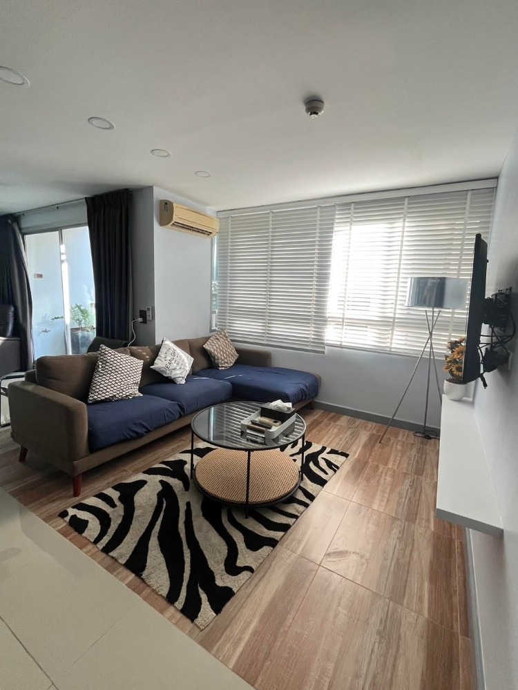 ขายคอนโดสุขุมวิท อโศก ทองหล่อ : LTHC11356- The Clover Thonglor FOR SALE Size 110 sqm. 3 beds 2 baths Near BTS Thong Lor Station ONLY 14.5 MB