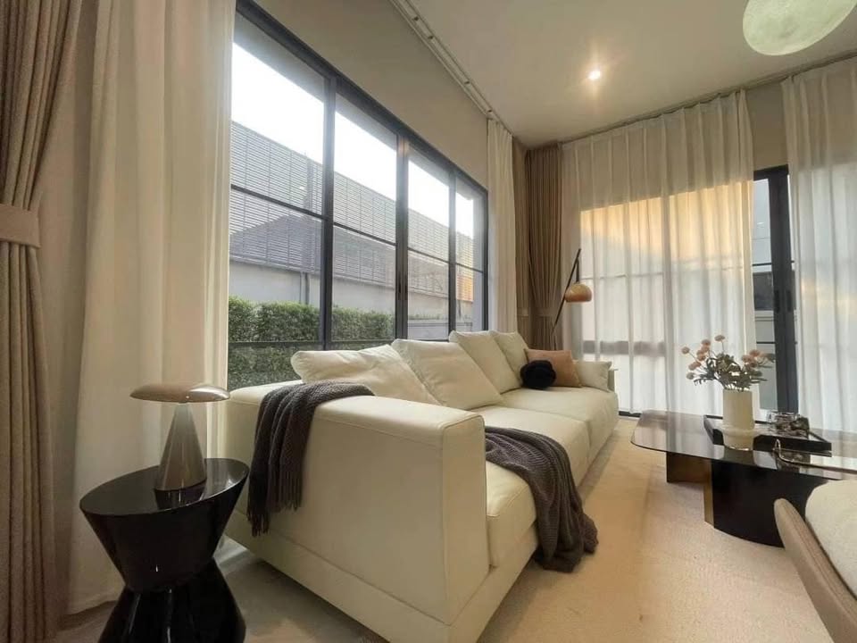 ให้เช่าบ้านพัฒนาการ ศรีนครินทร์ : นาราสิริ กรุงเทพกรีฑา บ้านเดี่ยวให้เช่า 4 ห้องนอน 495 ตรม Narasiri Krungthepkreetha ใกล้ โรงเรียนนานาชาติ ไบรท์ตัน คอลเลจ