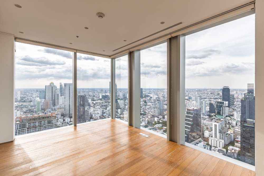 For RentCondoSathorn, Narathiwat : The Ritz-Carlton Residences Bangkok | 52nd Floor | 244 sqm | 2 Bed + Study | Private Balcony