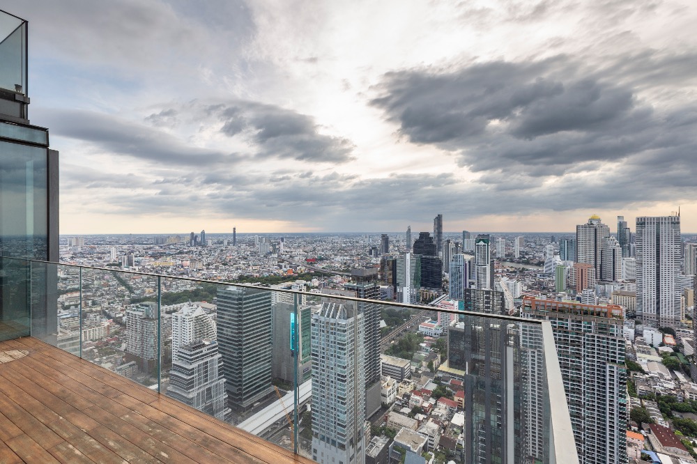 ให้เช่าคอนโดสาทร นราธิวาส : The Ritz-Carlton Residences Bangkok | ชั้น 52 | 244 ตร.ม. | 2 ห้องนอน + ห้องทำงาน | ระเบียงส่วนตัว