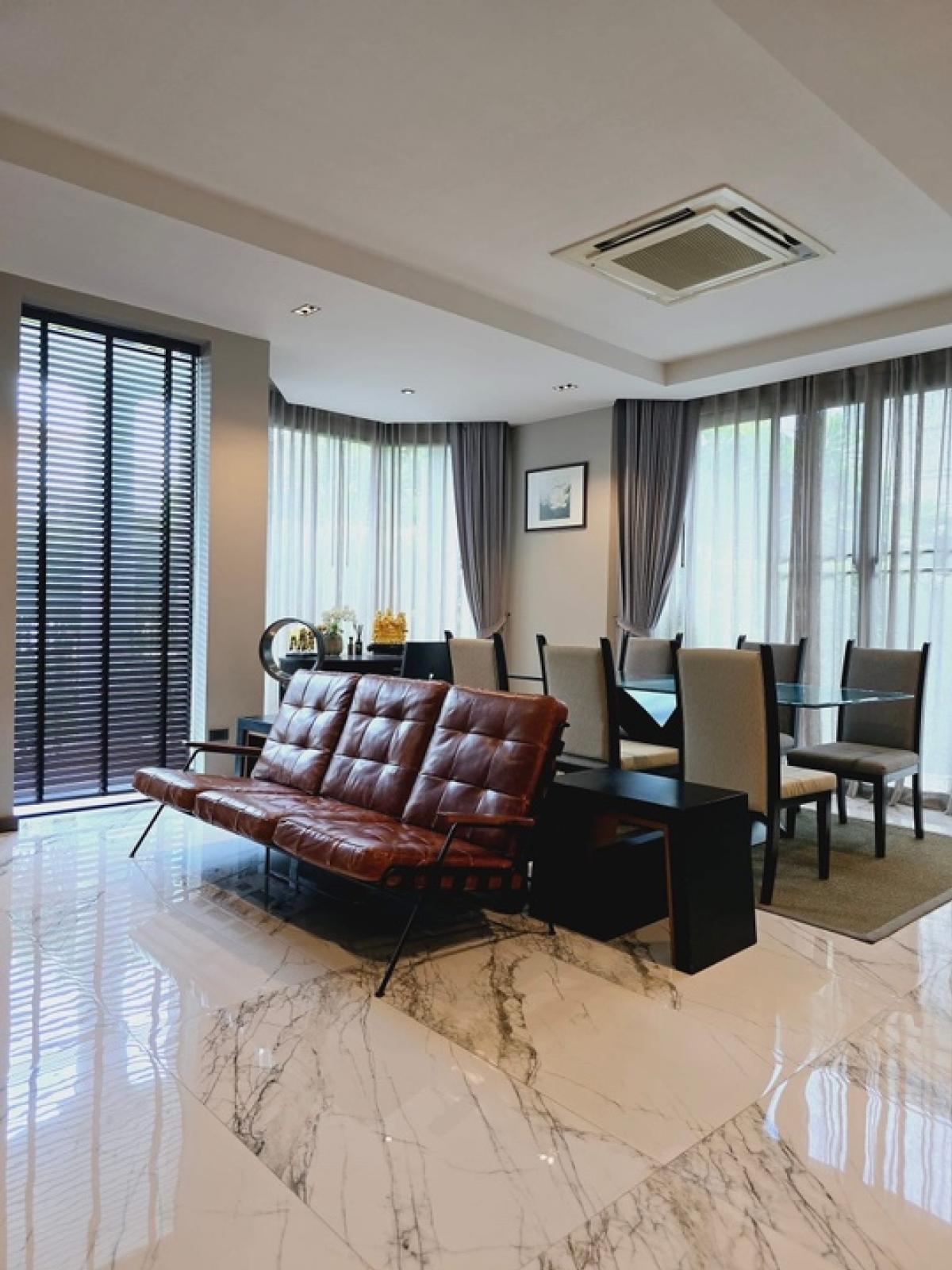 ขายบ้านพระราม 5 ราชพฤกษ์ บางกรวย : ขาย Bangkok Boulevard ราชพฤกษ์ พระราม 5 | 3 bed 3 bath | 285.5 Sq.w เพียง 12,900,000 MB ติดต่อ 086-795-9997( จิมมี่)