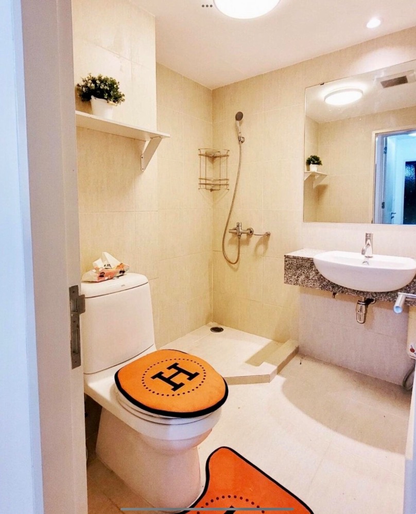 For RentCondoSukhumvit, Asoke, Thonglor : For Rent: The Clover Thonglor Spacious 2-Bedroom Condo in the Heart of Thonglor