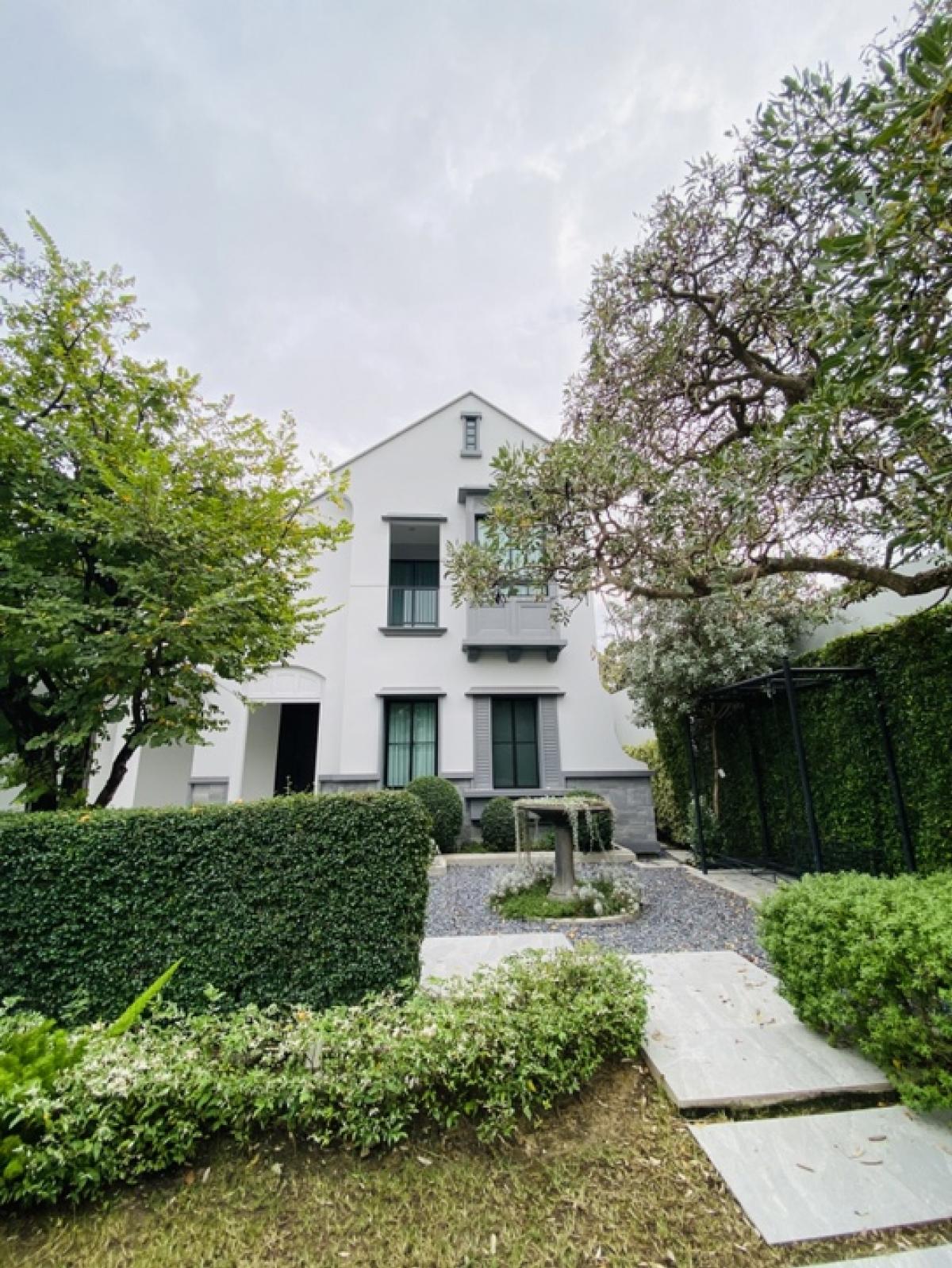 ให้เช่าบ้านพัฒนาการ ศรีนครินทร์ : For Rent  300K #ให้เช่าบ้านเดี่ยวหรู Nantawan Rama 9 - New Krungthepkreetha ✨บ้านสไตล์ French Eclectic โดดเด่นด้วยดีไซน์ยุโรป หรูหรา พร้อมสวนสวย ร่มรื่น ตอบโจทย์ชีวิตระดับพรีเมียม