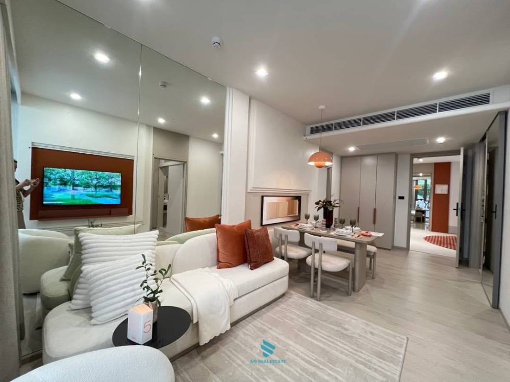 For SaleCondoSukhumvit, Asoke, Thonglor : Luxury Condo for Sale: 𝐑𝐞𝐟𝐞𝐫𝐞𝐧𝐜𝐞 𝐄𝐤𝐤𝐚𝐦𝐚𝐢 𝟏 Bedroom with furniture and full amenities, near BTS Ekkamai, Donki Thonglor
