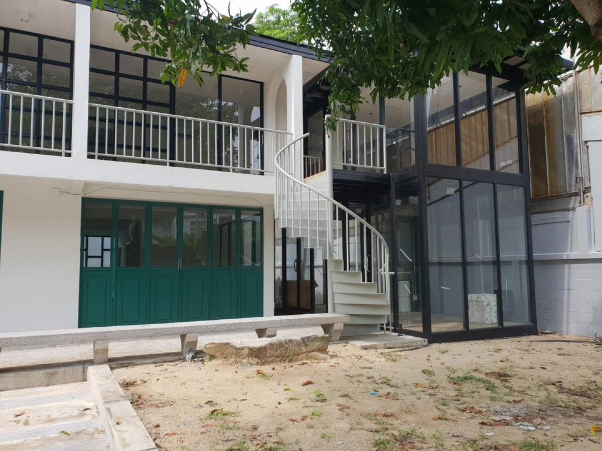 For SaleHome OfficeOnnut, Udomsuk : 📢👇Sell with tenants, contract until November 2026, monthly rent 90k, home office with bedroom, small meeting room, maid's room, multipurpose room, near BTS
