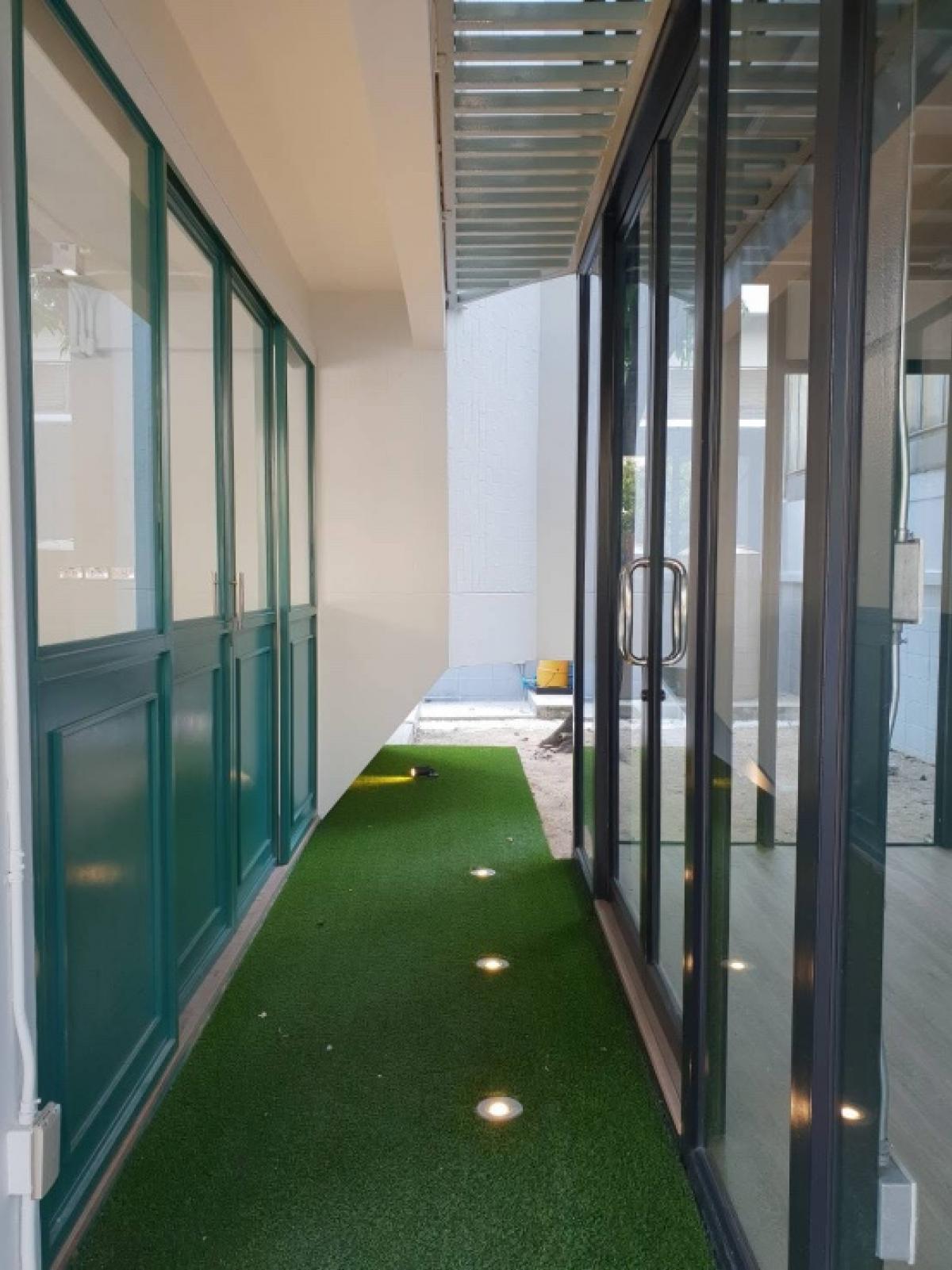 For SaleHome OfficeOnnut, Udomsuk : 📢👇Sell with tenants, contract until November 2026, monthly rent 90k, home office with bedroom, small meeting room, maid's room, multipurpose room, near BTS