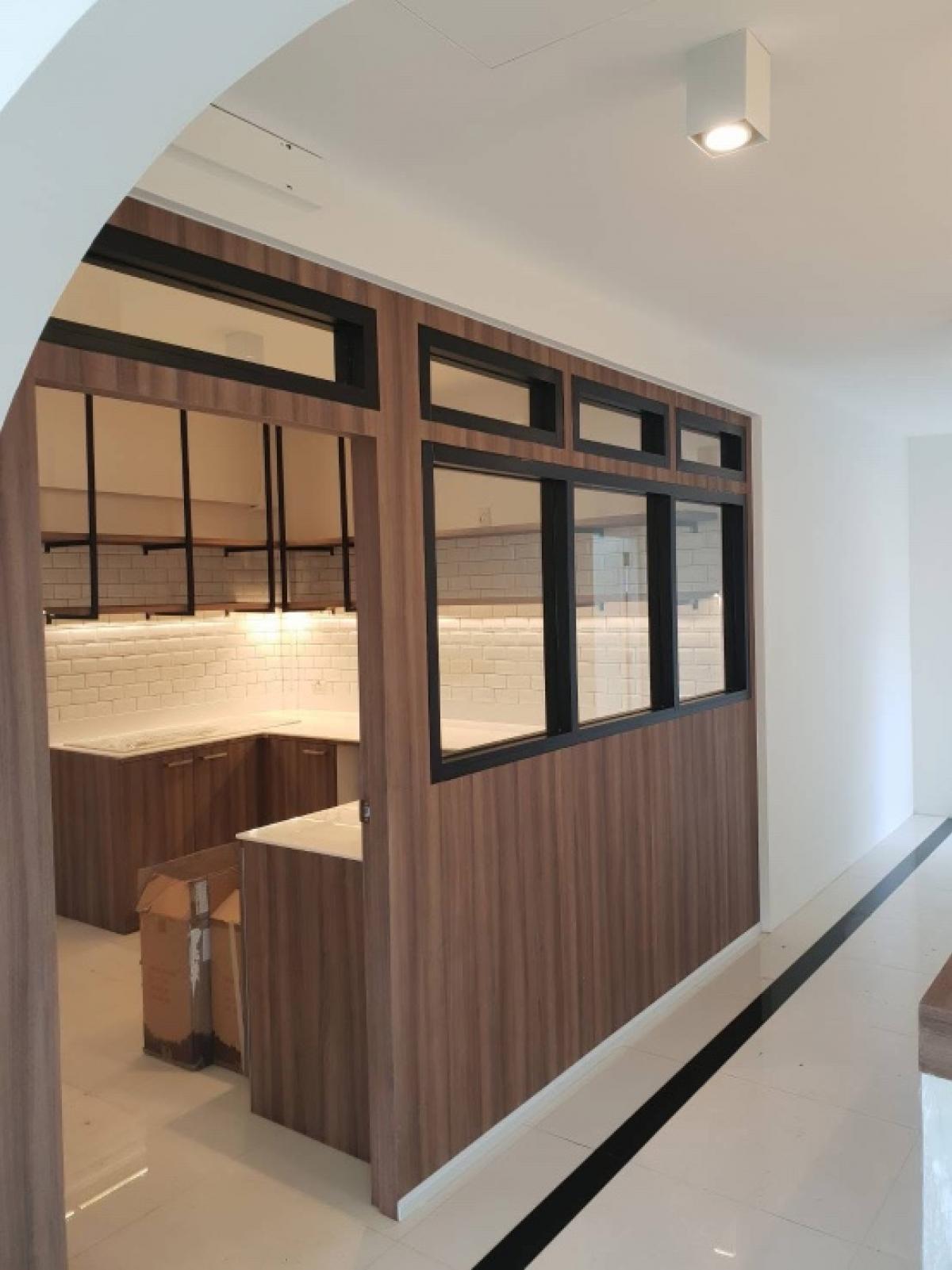 For SaleHome OfficeOnnut, Udomsuk : 📢👇Sell with tenants, contract until November 2026, monthly rent 90k, home office with bedroom, small meeting room, maid's room, multipurpose room, near BTS