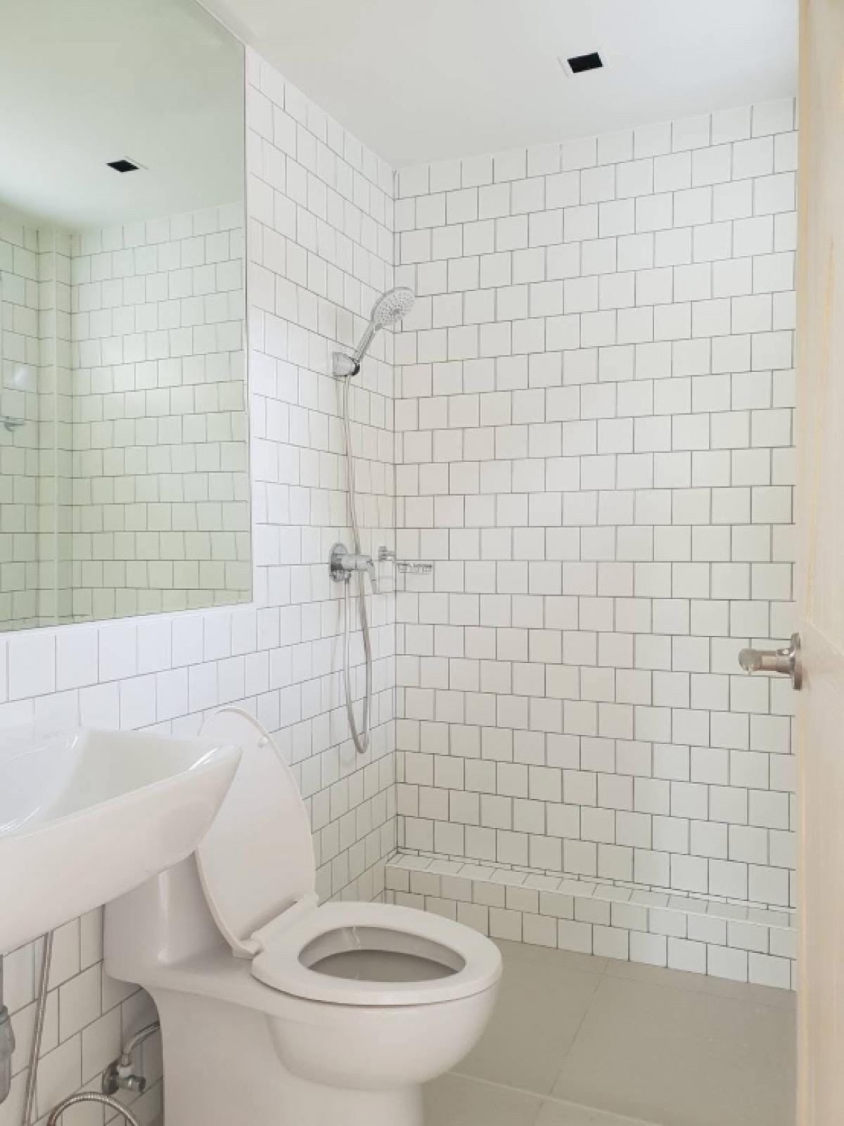 For SaleHome OfficeOnnut, Udomsuk : 📢👇Sell with tenants, contract until November 2026, monthly rent 90k, home office with bedroom, small meeting room, maid's room, multipurpose room, near BTS