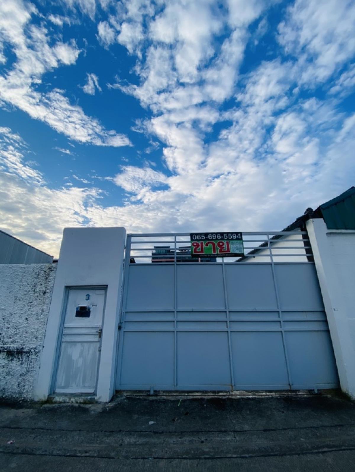 For SaleLandBangna, Bearing, Lasalle : For Sale #Land for sale 100 Sq. La Sal 19, beautiful land near the train Near the international school