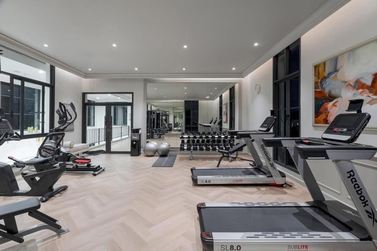 For RentHouseBangna, Bearing, Lasalle : 📢👇 Get ready for a fully furnished home, ready for you to move in with just your suitcase in June 2025!
