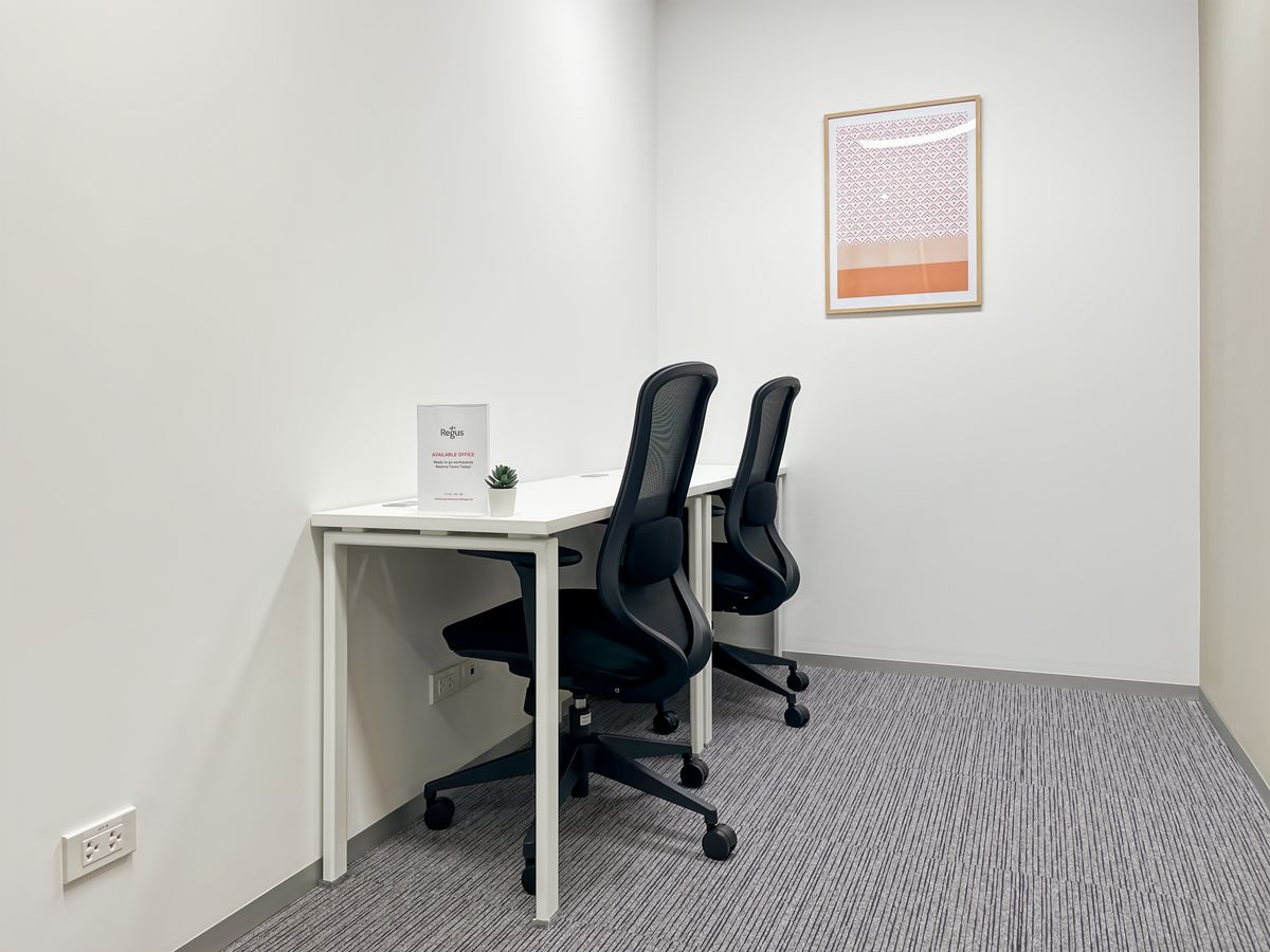 ให้เช่าเกษตรศาสตร์ รัชโยธิน : Flexible office memberships in Regus J Park Sriracha
