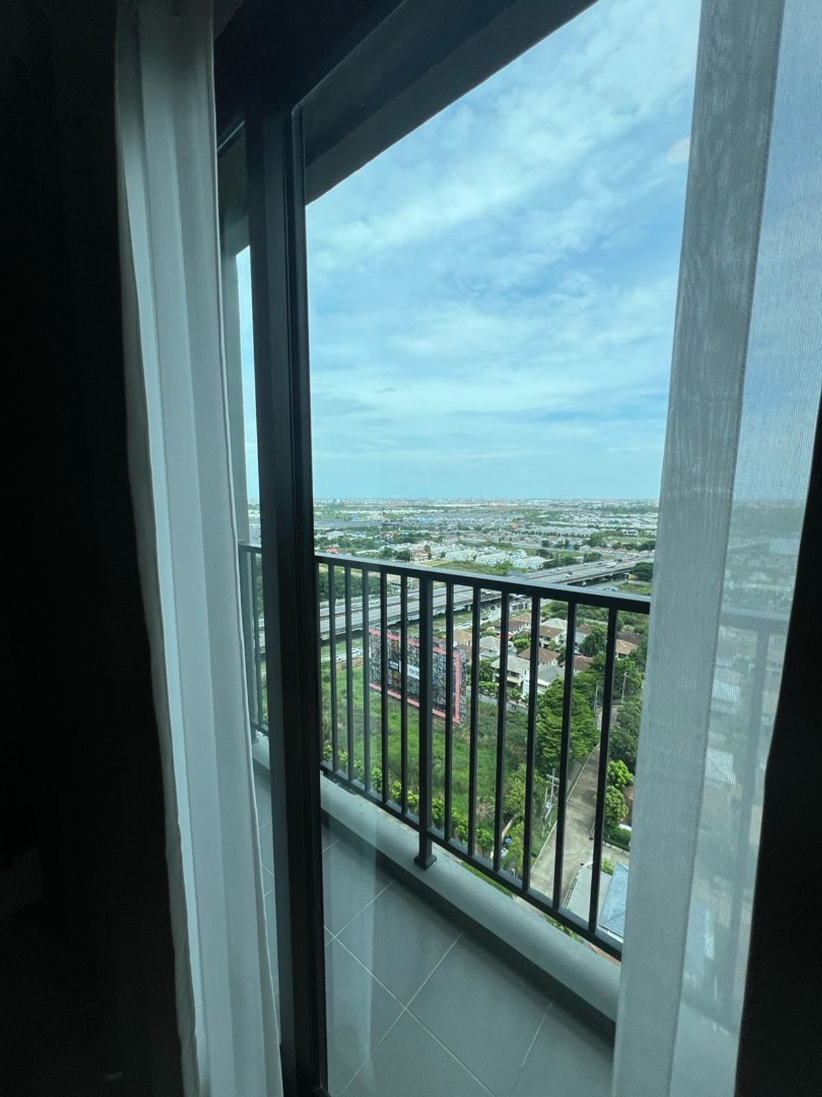 For RentCondoBangna, Bearing, Lasalle : Condo for rent, 2 Spaz Mega, 2 bedrooms, 2 bathrooms, 26th floor, size 57 sqm.