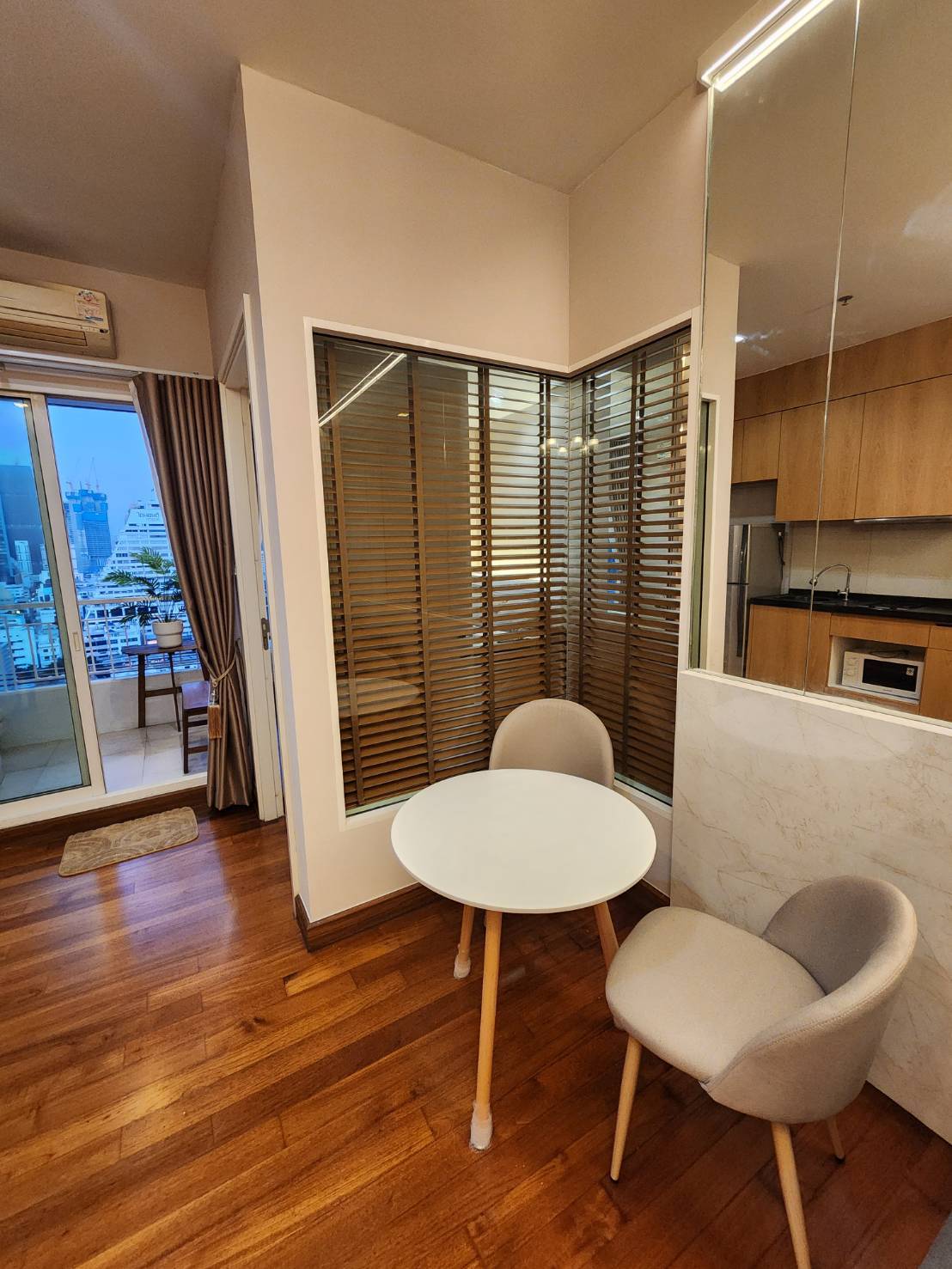 ให้เช่าคอนโดสาทร นราธิวาส : Ivy Sathorn 10, 1 bed, 22000 per month