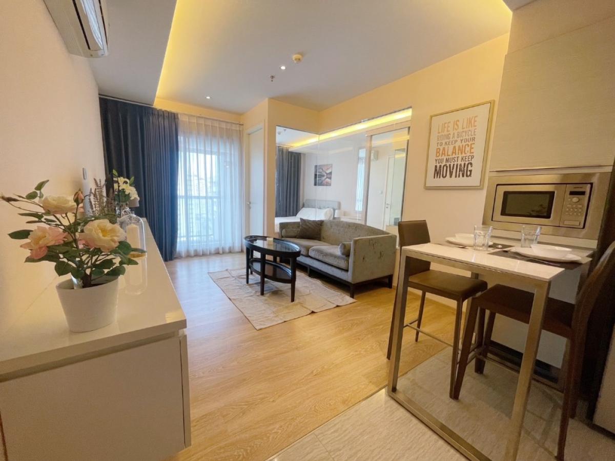 For SaleCondoSukhumvit, Asoke, Thonglor : 03/04/2026, Luxury condo 1 bedroom Sukhumvit 43 near BTS Phrom Phong
At an attractive price of 5.59 million, size 42 sq.m., ready to move in! 0642748883