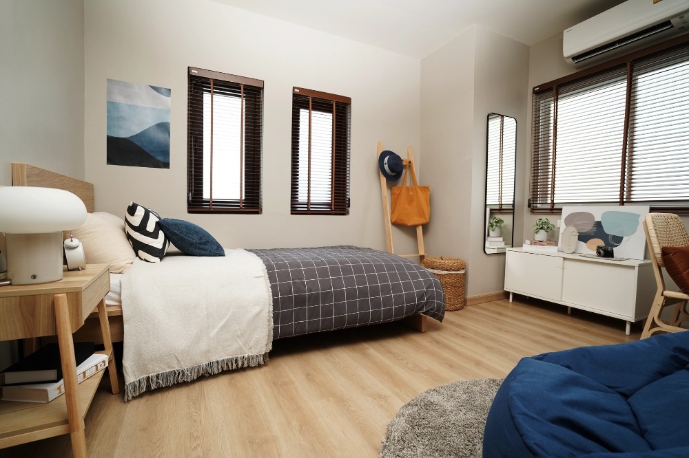 ขายคอนโดเยาวราช บางลำพู : ขาย สิทธิการเช่าระยะยาว ดิ โอลด์ สยาม เรสซิเดนซ์ ดูเพล็กซ์ 2ห้องนอน 2ห้องน้ำ 1คัน 95ตรม ใกล้ MRT สามยอด ปากคลองตลาด วัดพระแก้ว