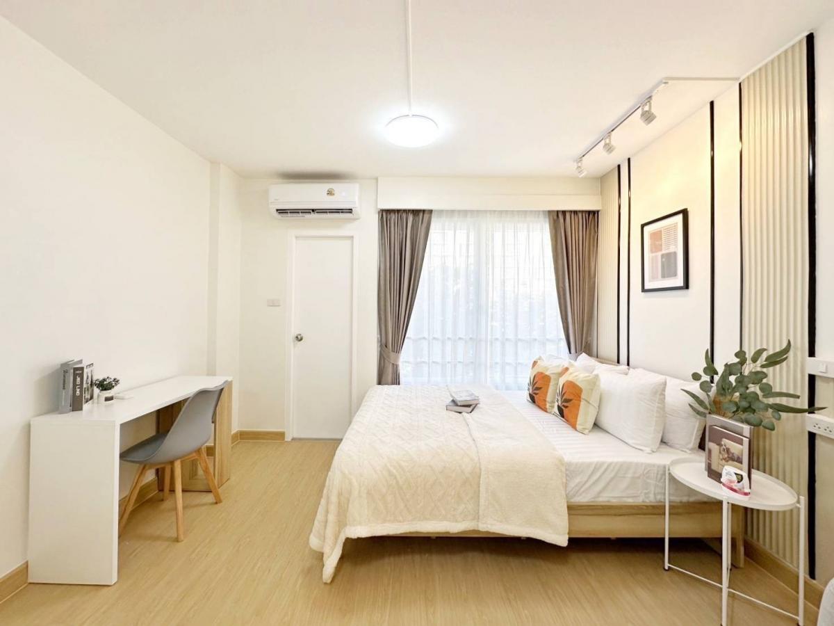 For SaleCondoRama9, Petchburi, RCA : Want to have a condo in the heart of the city, Golden RCA at a comfortable price? Must be here! 🌳I-House Laguna Garden RCA 🌳