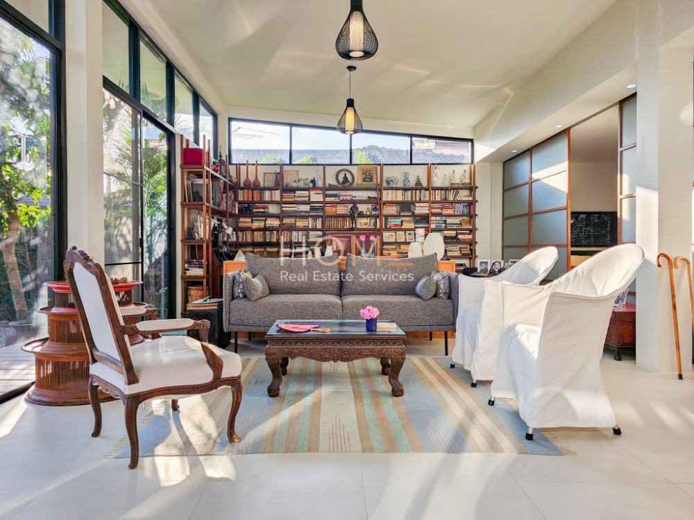 For SaleHouseNawamin, Ramindra : Detached House Ramintra Km.4 / 5 Bedrooms (FOR SALE) TAN543