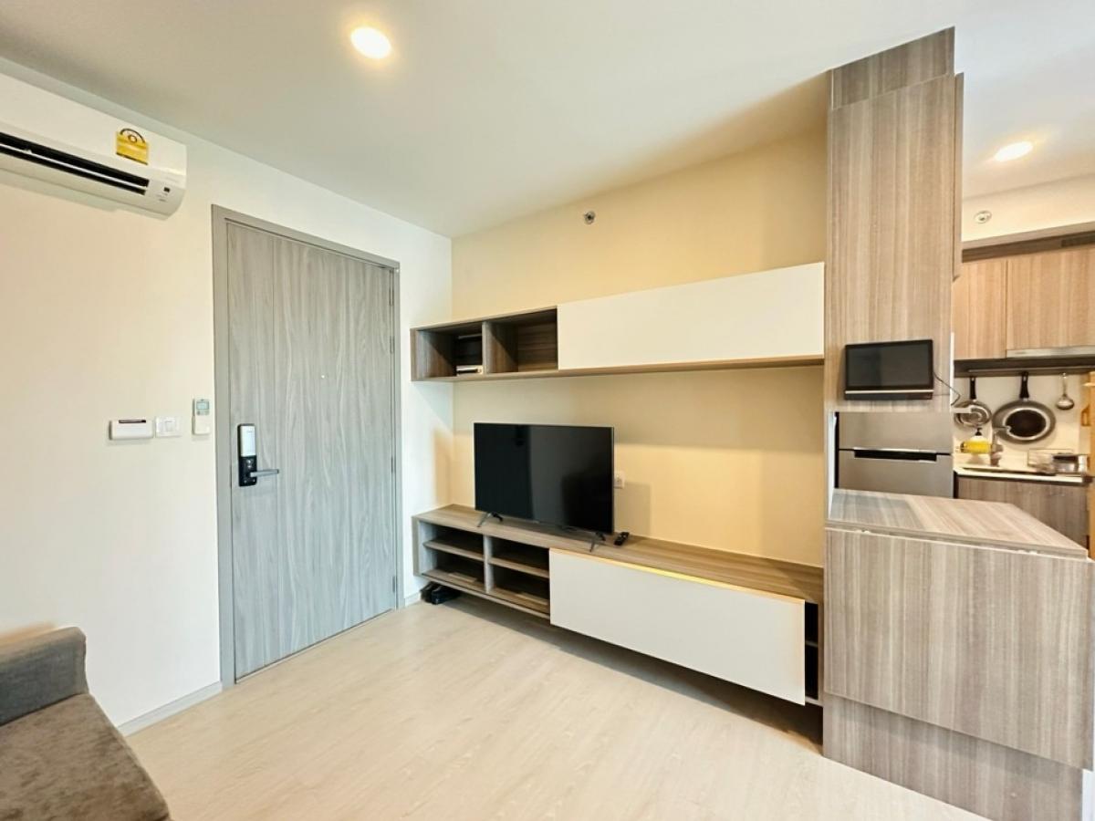 For SaleCondoVipawadee, Don Mueang, Lak Si : Condo for sale Knightsbridge Phaholyothin Interchange fully furnished, BTS line, Bang Khen Monument Circle, 2 bedrooms, location on the Green Line and Pink Line, Bang Khen Circle, fully furnished, located on the 5th floor, room size 35.64 sq m., 2 bedroom