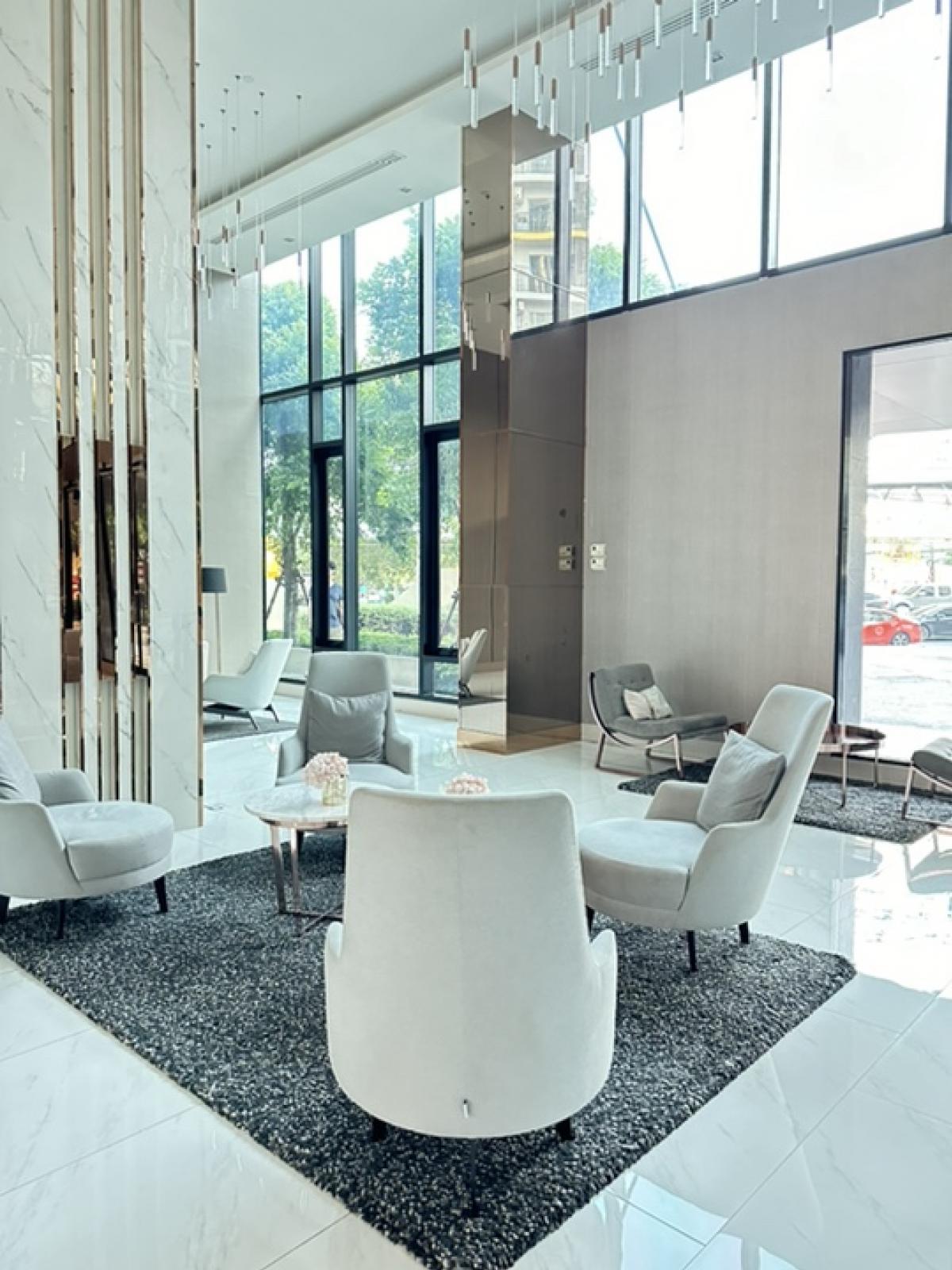 For SaleCondoVipawadee, Don Mueang, Lak Si : Condo for sale Knightsbridge Phaholyothin Interchange fully furnished, BTS line, Bang Khen Monument Circle, 2 bedrooms, location on the Green Line and Pink Line, Bang Khen Circle, fully furnished, located on the 5th floor, room size 35.64 sq m., 2 bedroom