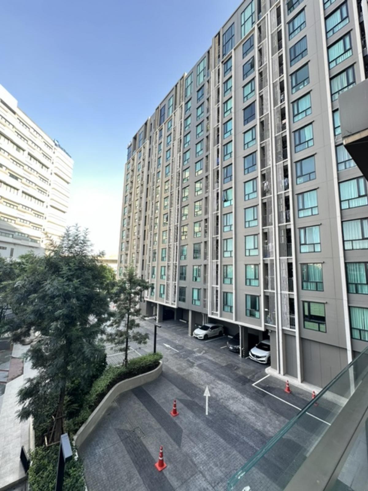 For SaleCondoVipawadee, Don Mueang, Lak Si : Condo for sale Knightsbridge Phaholyothin Interchange fully furnished, BTS line, Bang Khen Monument Circle, 2 bedrooms, location on the Green Line and Pink Line, Bang Khen Circle, fully furnished, located on the 5th floor, room size 35.64 sq m., 2 bedroom
