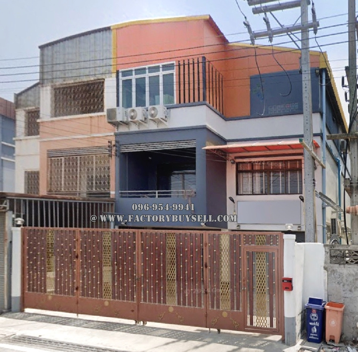 For SaleFactoryMahachai Samut Sakhon : Factory for sale, Ekkachai Road, Soi Chet Mahachai, Bang Nam Chuet Subdistrict, Samut Sakhon. Newly renovated building, beautiful, clean, ready to work.