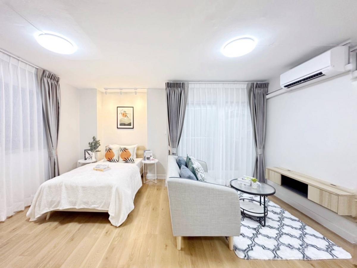 ขายคอนโดเสรีไทย-นิด้า : 📍 ทำเลปัง ใกล้เดอะมอลล์ บางกะปิ ช้อปปิ้งง่ายๆ แค่เดินออกมาไม่กี่นาทีก็ถึงห้าง จะกินข้าว ช้อปของใช้ หรือจะพักผ่อนในวันหยุด ก็ครบจบในที่เดียว!🌳อัสสกาญจน์เพลส🌳