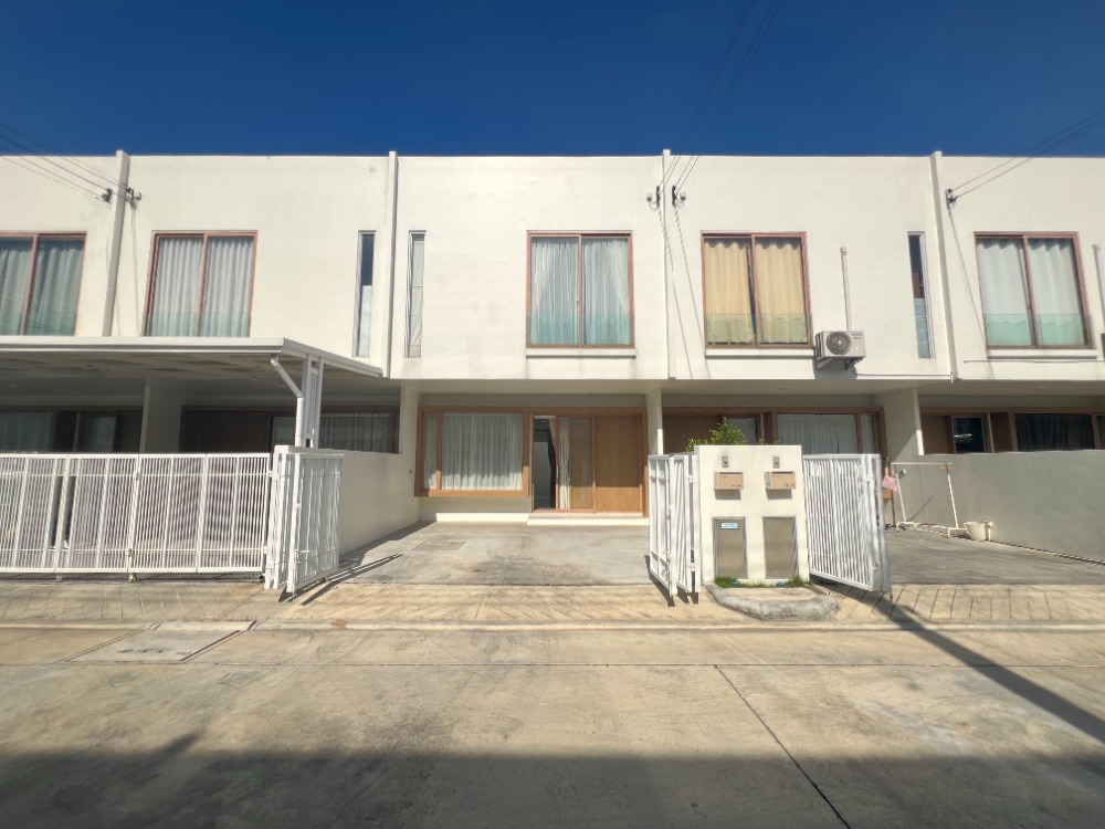 For SaleTownhomeNonthaburi, Bang Yai, Bangbuathong : Urgent sale, 2-storey townhouse, Nora Kanchanaphisek-Ratchaphruek project, near Big C Sai Noi, 650 m