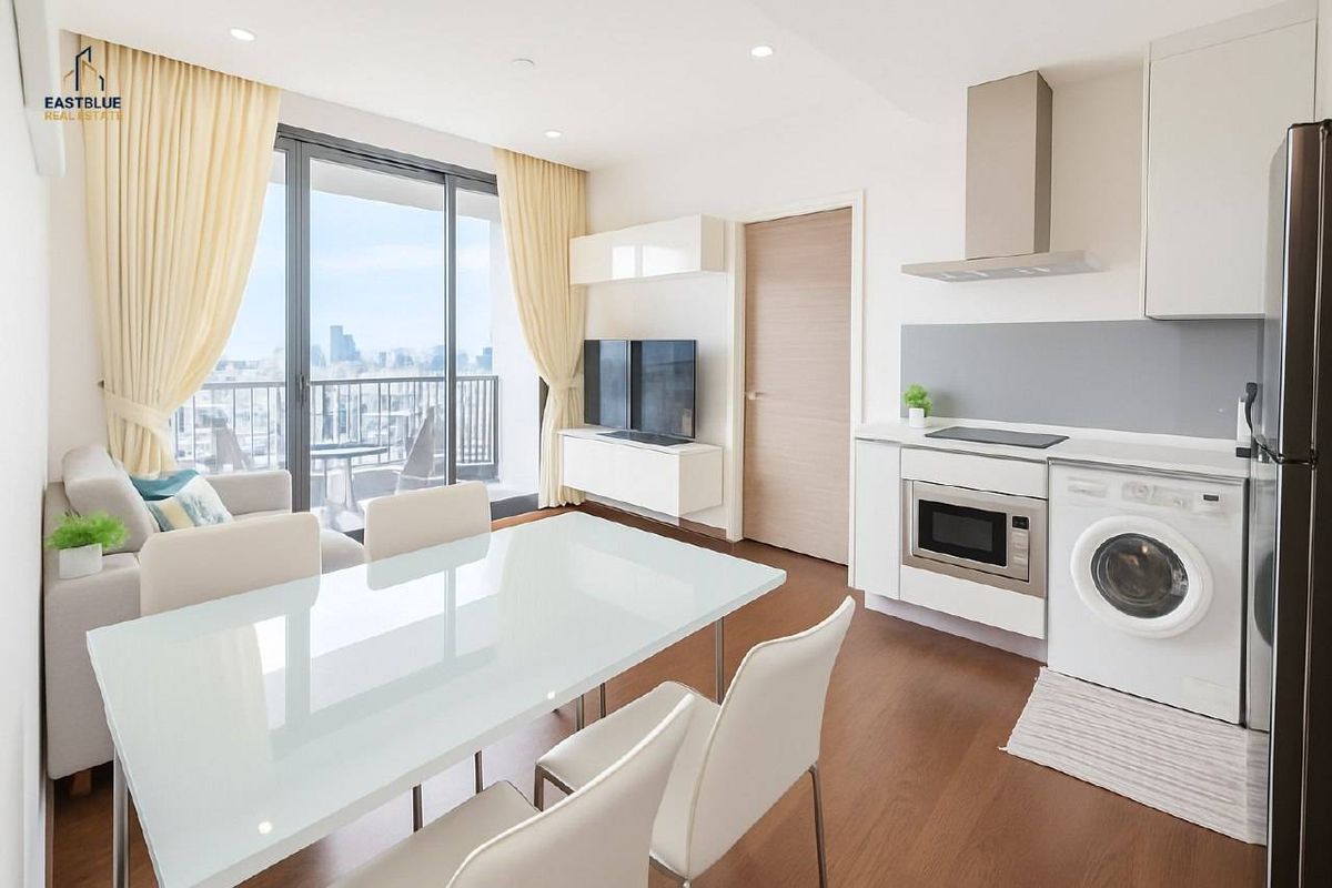 For RentCondoRama9, Petchburi, RCA : ✨ For rent, super cool! Beautiful room, fully furnished, ready to move in ✨ Q Asoke, a luxury condo in the heart of Asoke, near MRT Phetchaburi 🏡 1 bedroom | 1 bathroom | 45 sq m. 💰 Rent only 28,000 baht/month Call: 086-746-8882 (Cooper)